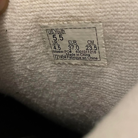 Black vans - Picture 3 of 4